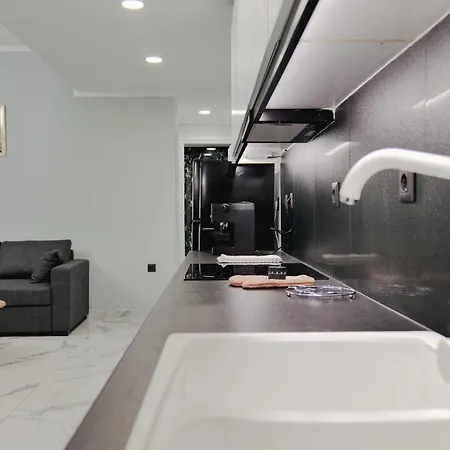 Iphigenia Luxury Flat *