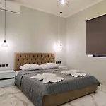 Lägenhet Iphigenia Luxury Flat