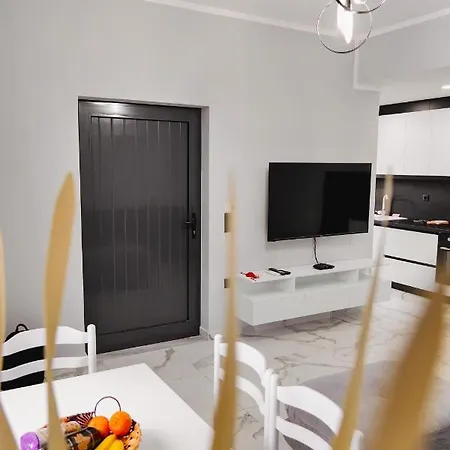 Apartment Iphigenia Luxury Flat
