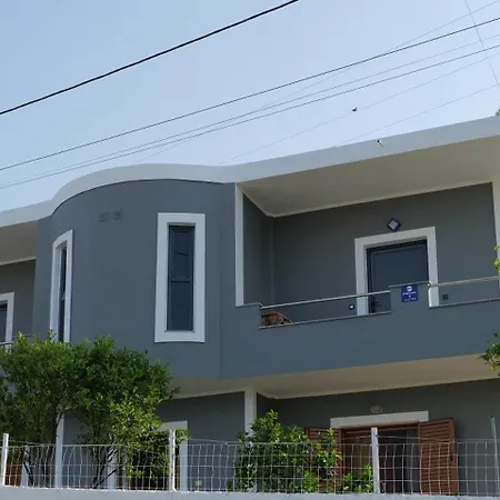 Iphigenia Luxury Flat *