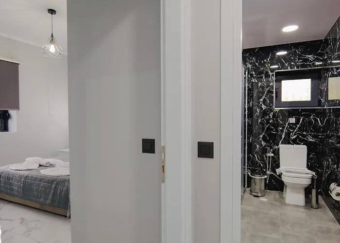 Iphigenia Luxury Flat *